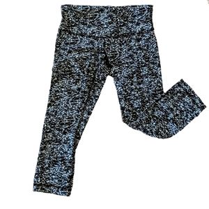 Lululemon Wunder Under size 6 high rise